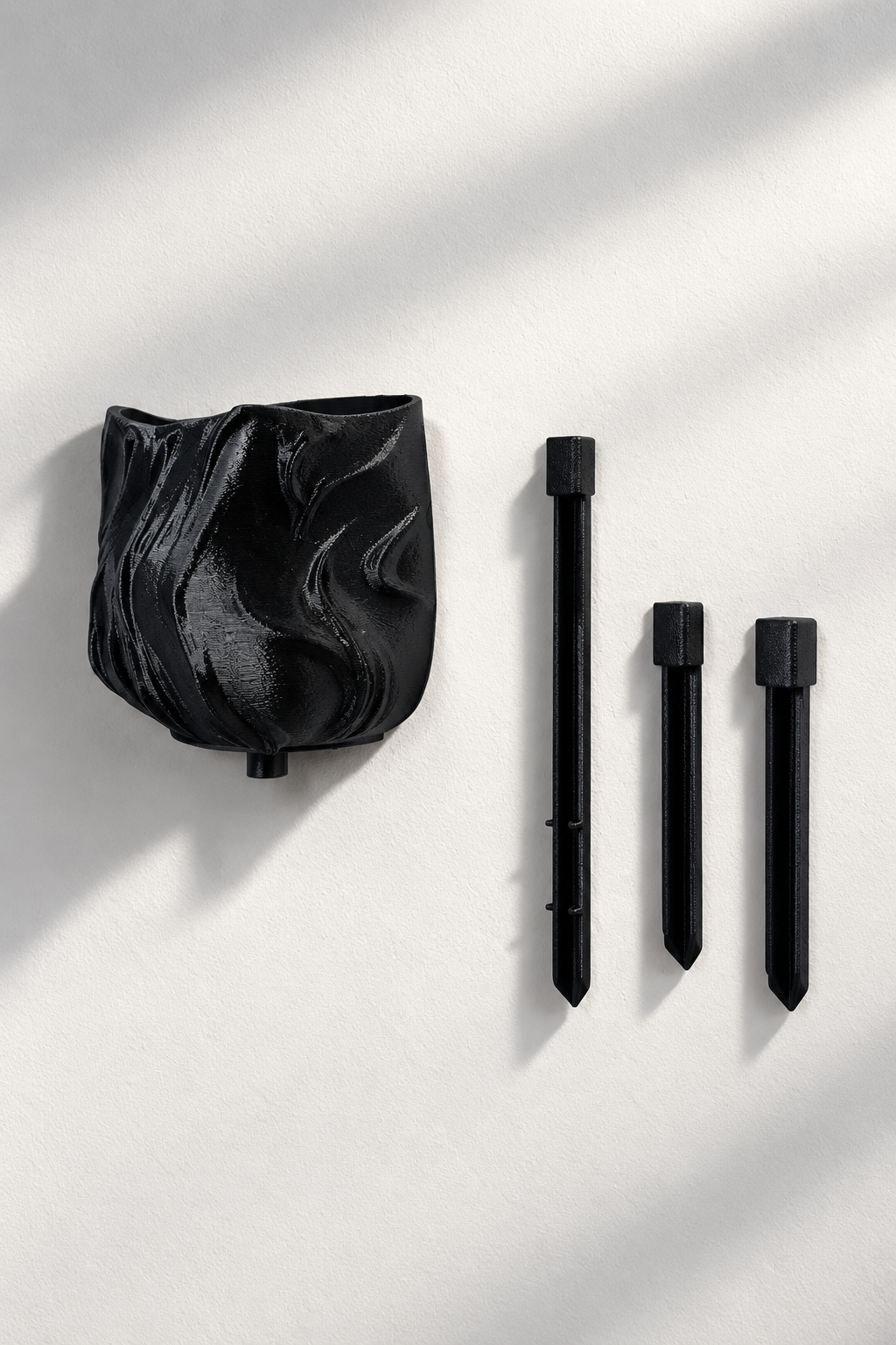 Watering Thingy — Black / White