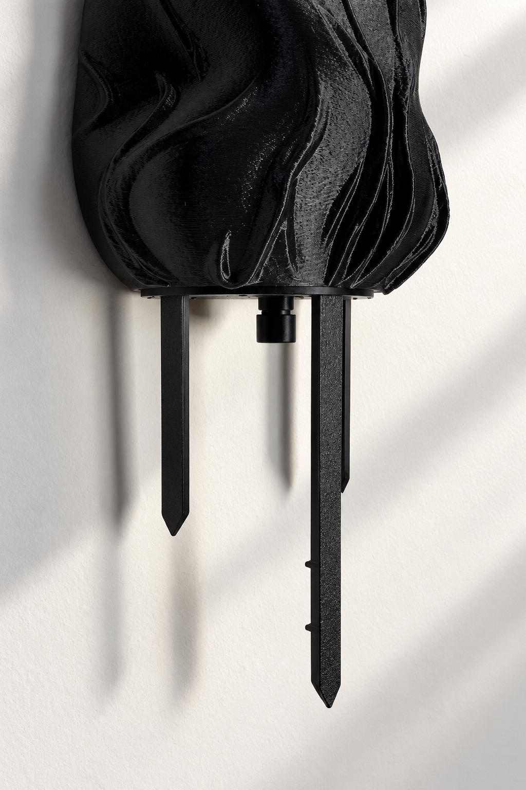 Watering Thingy — Black / White